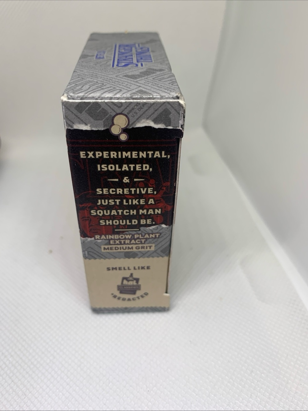 Stranger Things x Squatch Men’s Natural Moisturizer & Soap Set — Black - Picture 4 of 5